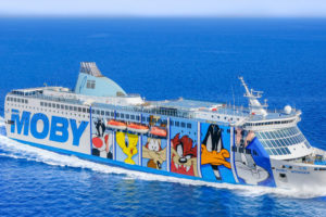 Moby mette all’asta cinque traghetti, poi ne noleggerà due