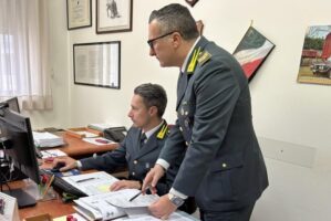 Tre indagati a Lecce per frode fiscale nell’autotrasporto