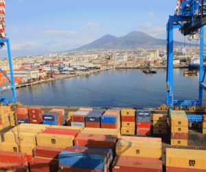 Prosegue il fermo dell’autotrasporto container a Napoli