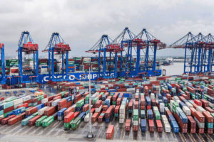 Golden Week e congestione comprimono la stiva container