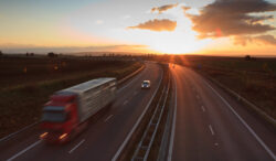 Replica degli autotrasportatori siciliani al divieto di sorpasso