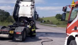 Camionista rumeno evita incendio in galleria sulla Statale 687