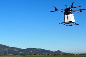 Un drone per trasportare farmaci a Taranto