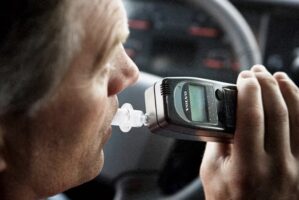 L’alcolock diventa operativo, anche per camion e furgoni