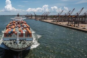 Forte aumento dei noli container Asia-Europa a metà maggio 2026