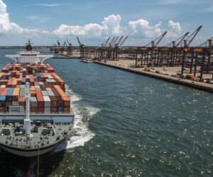 Forte aumento dei noli container Asia-Europa a metà maggio 2026