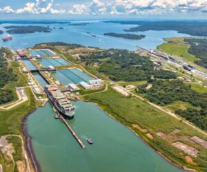 Panama rinvia la riduzione del pescaggio ma riduce transiti