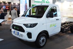 Ecomotive Solutions presenta un piccolo camion a metano