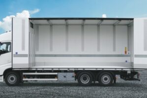 Camion ad accesso laterale integrale per la distribuzione