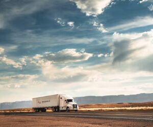 DP World attiva corridoio stradale per container alternativo agli Emirati