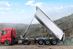 Schmitz rinnova la vasca leggera