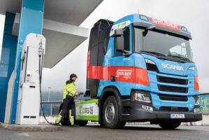 Gruber e Scania sperimentano il camion a idrogeno in Italia