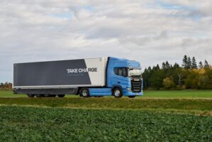 Scania lancia il modulo batteria sotto cabina e la ricarica Mcs