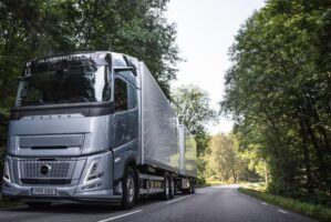Volvo Trucks rinnova motori e catena cinematica elettrica