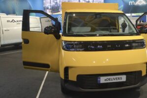 Il commerciale Maxus eDeliver 5 diventa un piccolo camion