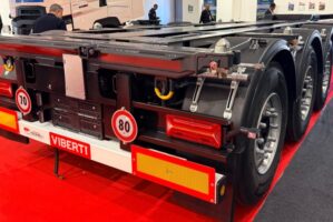 Un semirimorchio flessibile per tutti i container
